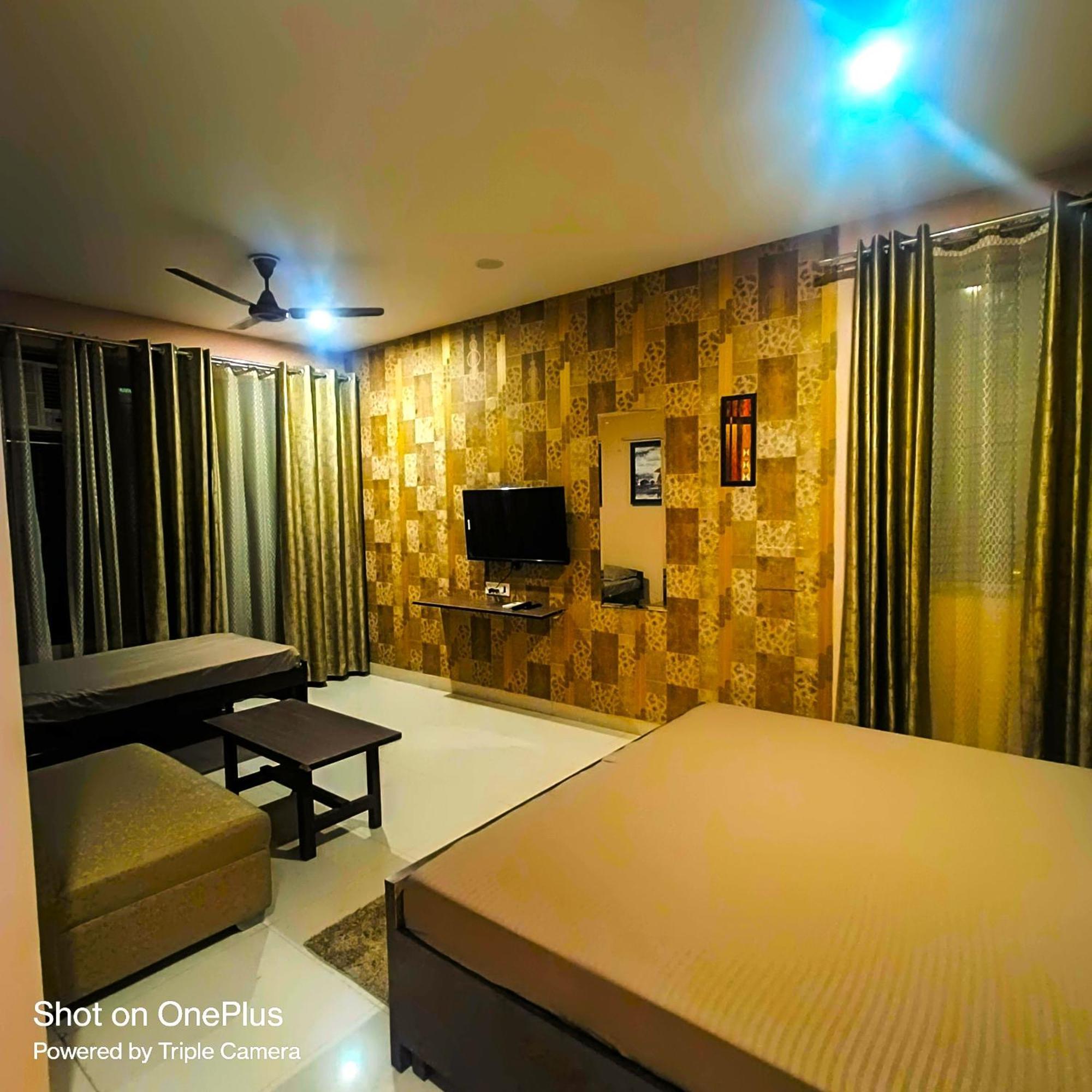 Mi Casa Sector 47 Appartement Gurgaon Buitenkant foto