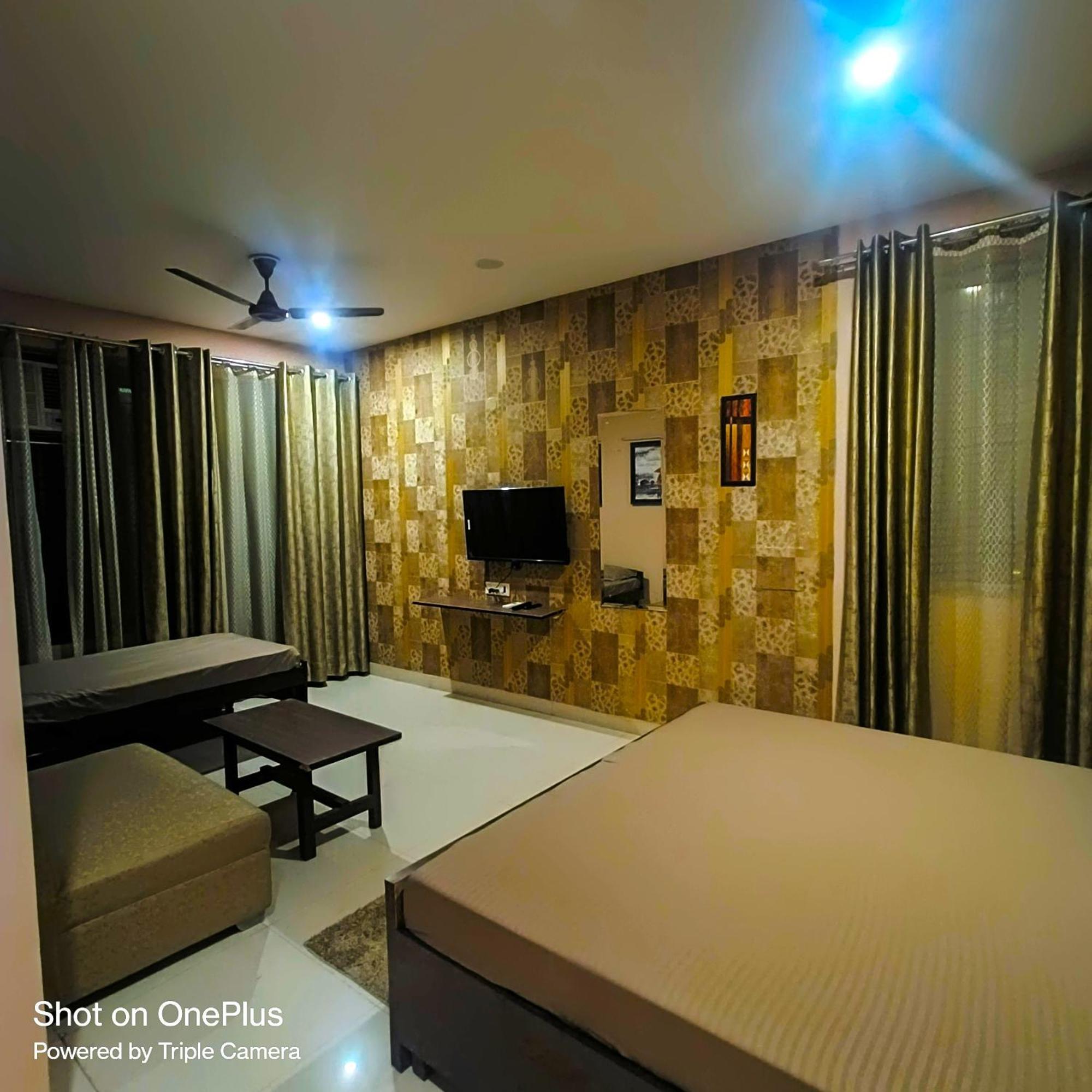 Mi Casa Sector 47 Appartement Gurgaon Buitenkant foto