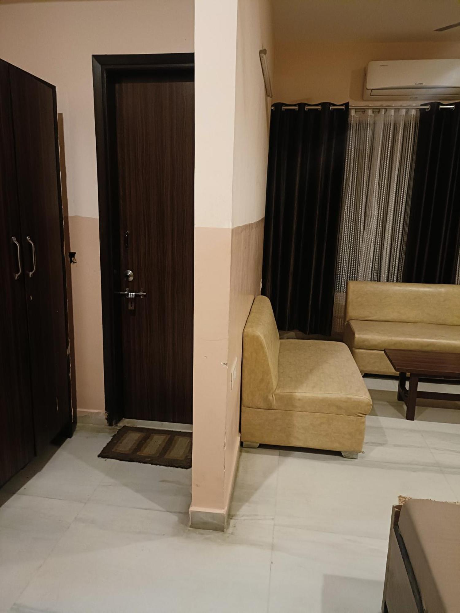 Mi Casa Sector 47 Appartement Gurgaon Buitenkant foto