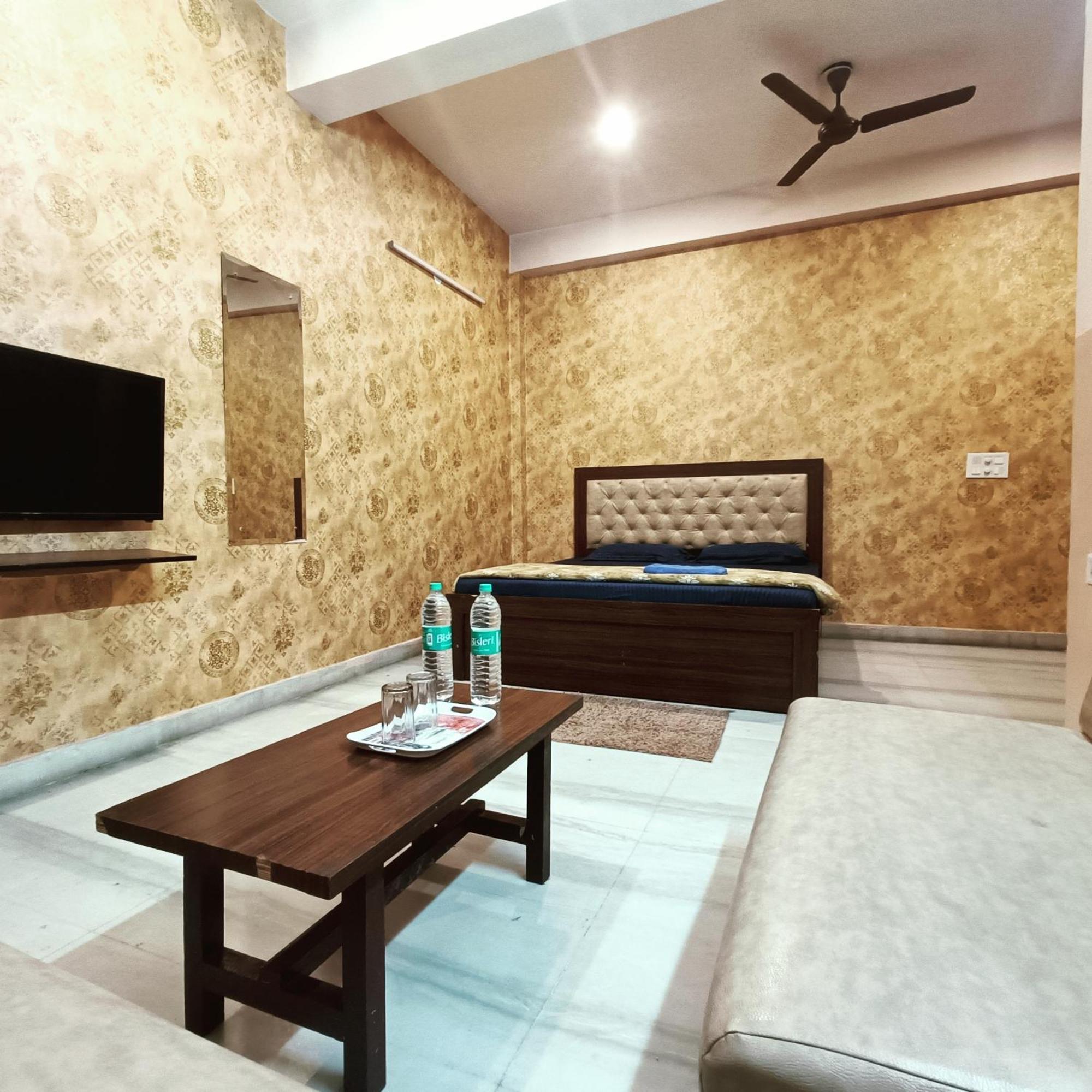 Mi Casa Sector 47 Appartement Gurgaon Buitenkant foto
