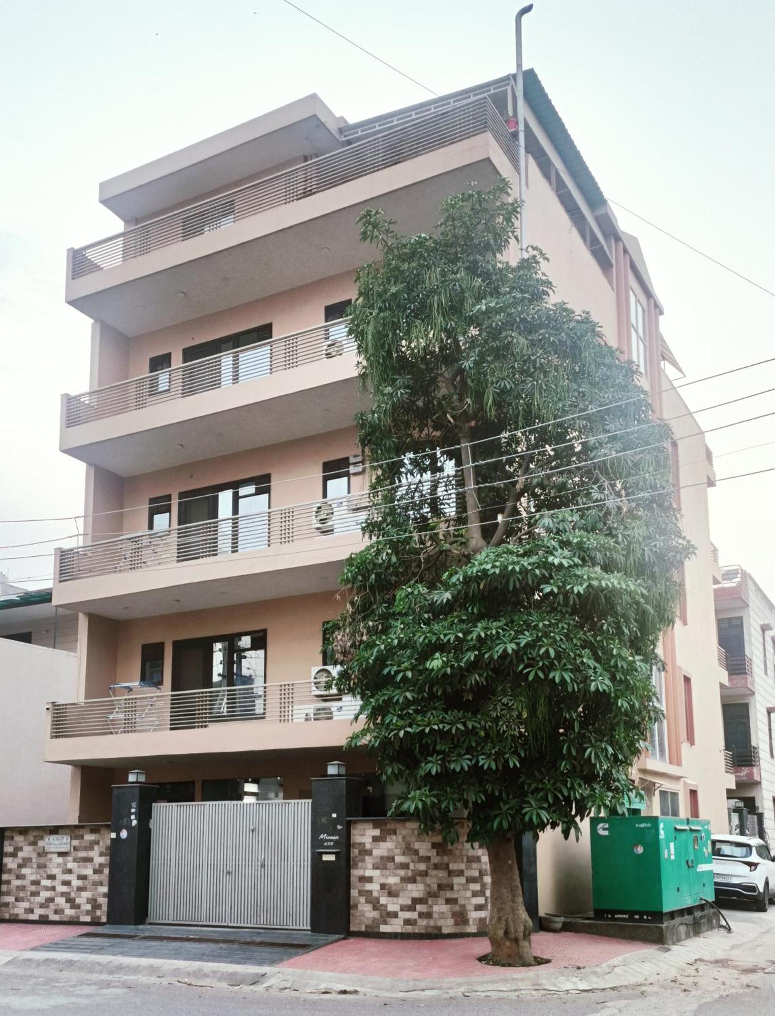 Mi Casa Sector 47 Appartement Gurgaon Buitenkant foto